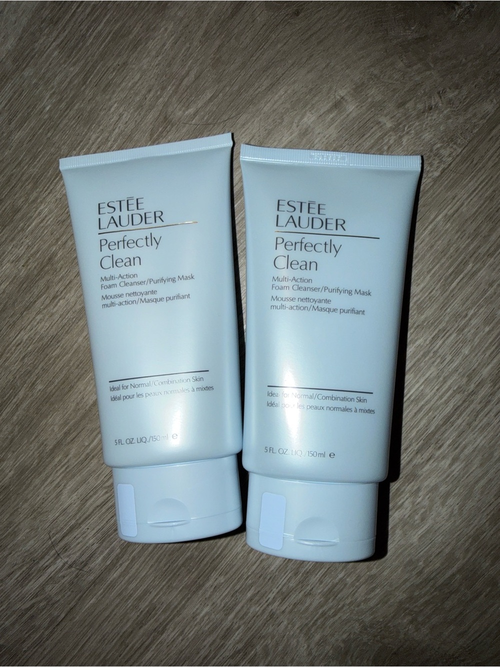 Estee Lauder Perfectly Clean Multi-Action Foam Cleanser – Light Blue
